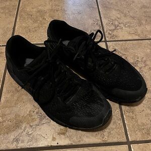 Men’s Under Armour running shoes